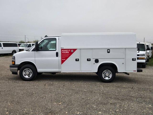 2025 Chevrolet Express Cutaway 3500 3500 Van 139"