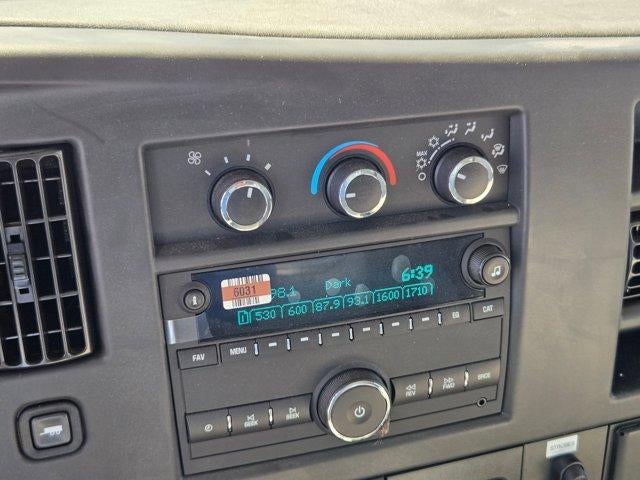 2025 Chevrolet Express Cutaway 3500 3500 Van 139"