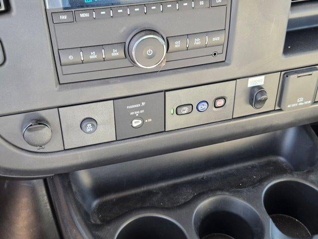 2025 Chevrolet Express Cutaway 3500 3500 Van 139"