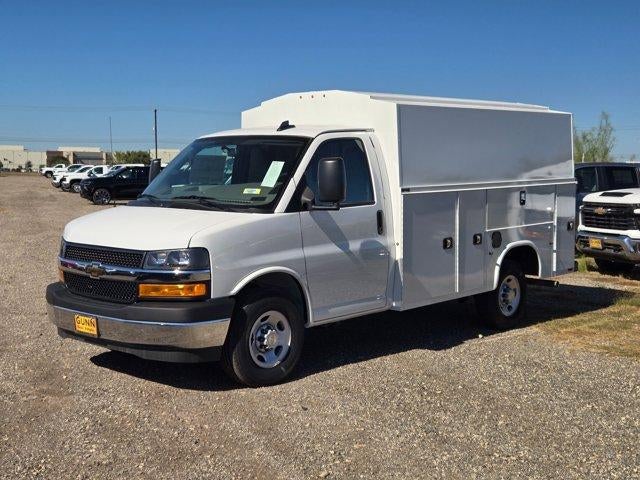 2025 Chevrolet Express Cutaway 3500 3500 Van 139"