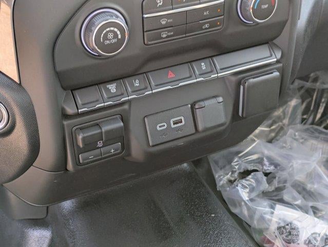 2025 Chevrolet Silverado 3500 HD Chassis Cab 4WD Reg Cab 171" WB, 84.5" CA Work Truck