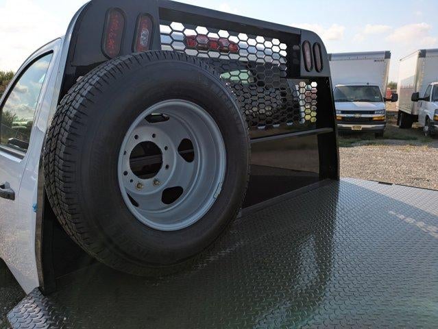 2025 Chevrolet Silverado 3500 HD Chassis Cab 4WD Reg Cab 171" WB, 84.5" CA Work Truck