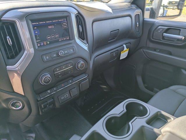 2025 Chevrolet Silverado 3500 HD Chassis Cab 4WD Reg Cab 171" WB, 84.5" CA Work Truck
