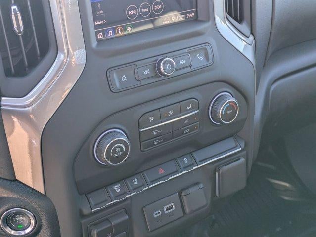 2025 Chevrolet Silverado 3500 HD Chassis Cab 4WD Reg Cab 171" WB, 84.5" CA Work Truck