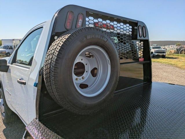 2025 Chevrolet Silverado 3500 HD Chassis Cab 4WD Reg Cab 171" WB, 84.5" CA Work Truck