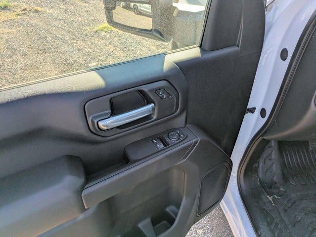 2025 Chevrolet Silverado 3500 HD Chassis Cab 4WD Reg Cab 171" WB, 84.5" CA Work Truck