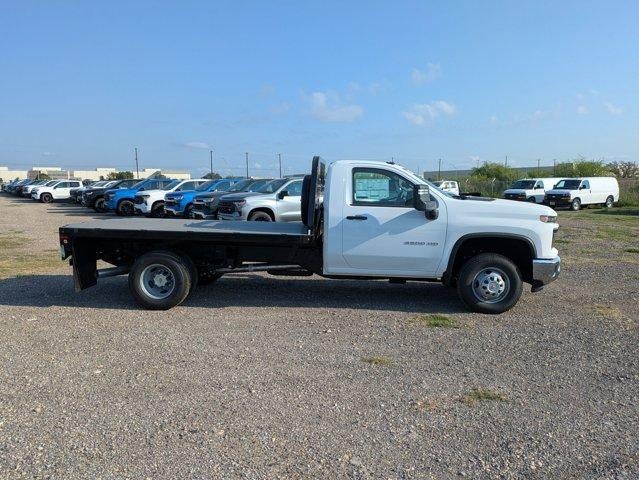 2025 Chevrolet Silverado 3500 HD Chassis Cab 4WD Reg Cab 171" WB, 84.5" CA Work Truck
