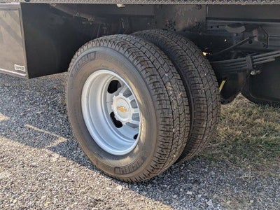 2025 Chevrolet Silverado 3500 HD Chassis Cab 4WD Crew Cab 177" WB, 60" CA Work Truck