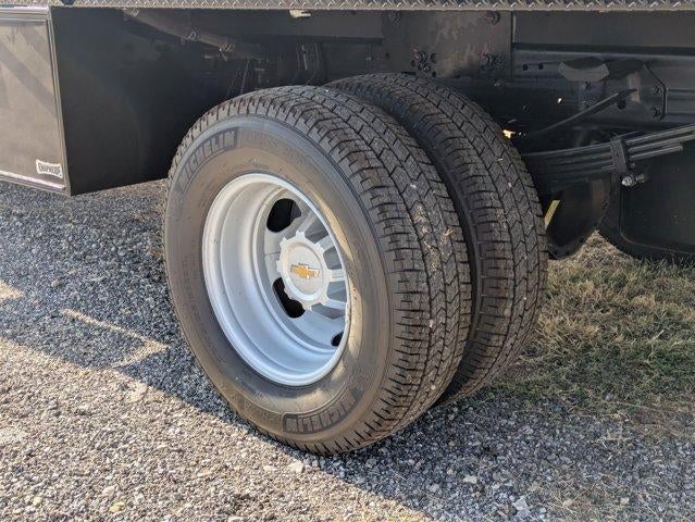 2025 Chevrolet Silverado 3500 HD Chassis Cab 4WD Crew Cab 177" WB, 60" CA Work Truck