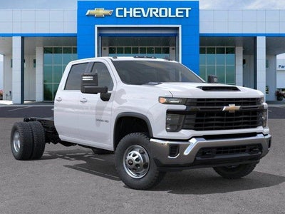 2026 Chevrolet Silverado 3500 HD Chassis Cab 4WD Crew Cab 177" WB, 60" CA Work Truck