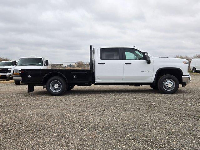 2026 Chevrolet Silverado 3500 HD Chassis Cab 4WD Crew Cab 177" WB, 60" CA Work Truck