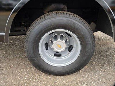 2026 Chevrolet Silverado 3500 HD Chassis Cab 4WD Crew Cab 177" WB, 60" CA Work Truck