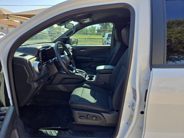 2024 Chevrolet Colorado LT - Photo 9