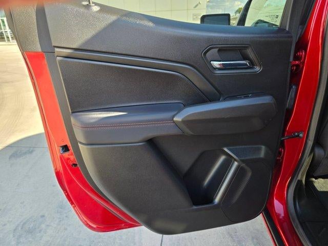 2025 Chevrolet Colorado Z71 - Photo 21