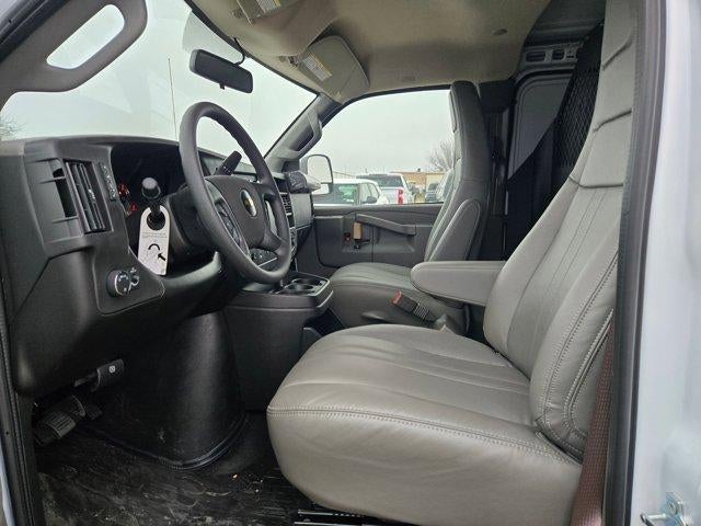 2025 Chevrolet Express Cargo 2500 2500 Regular Wheelbase Rear-Wheel Drive