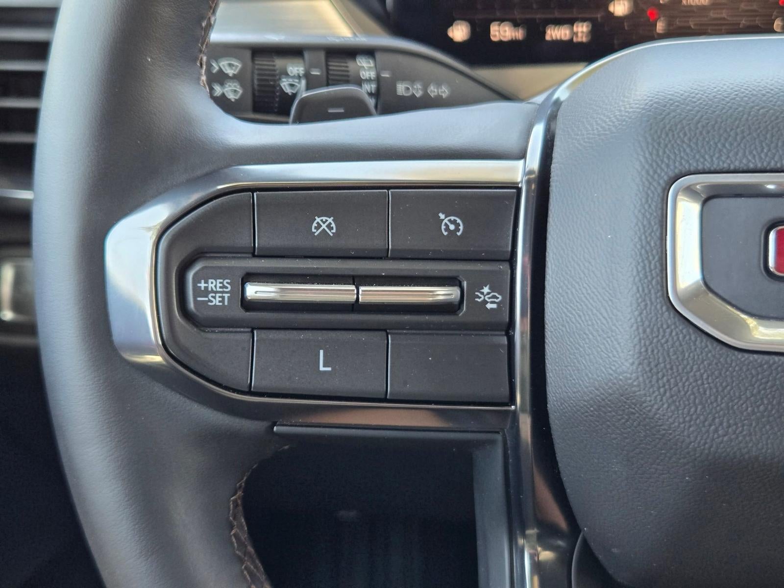 2024 GMC Acadia AT4