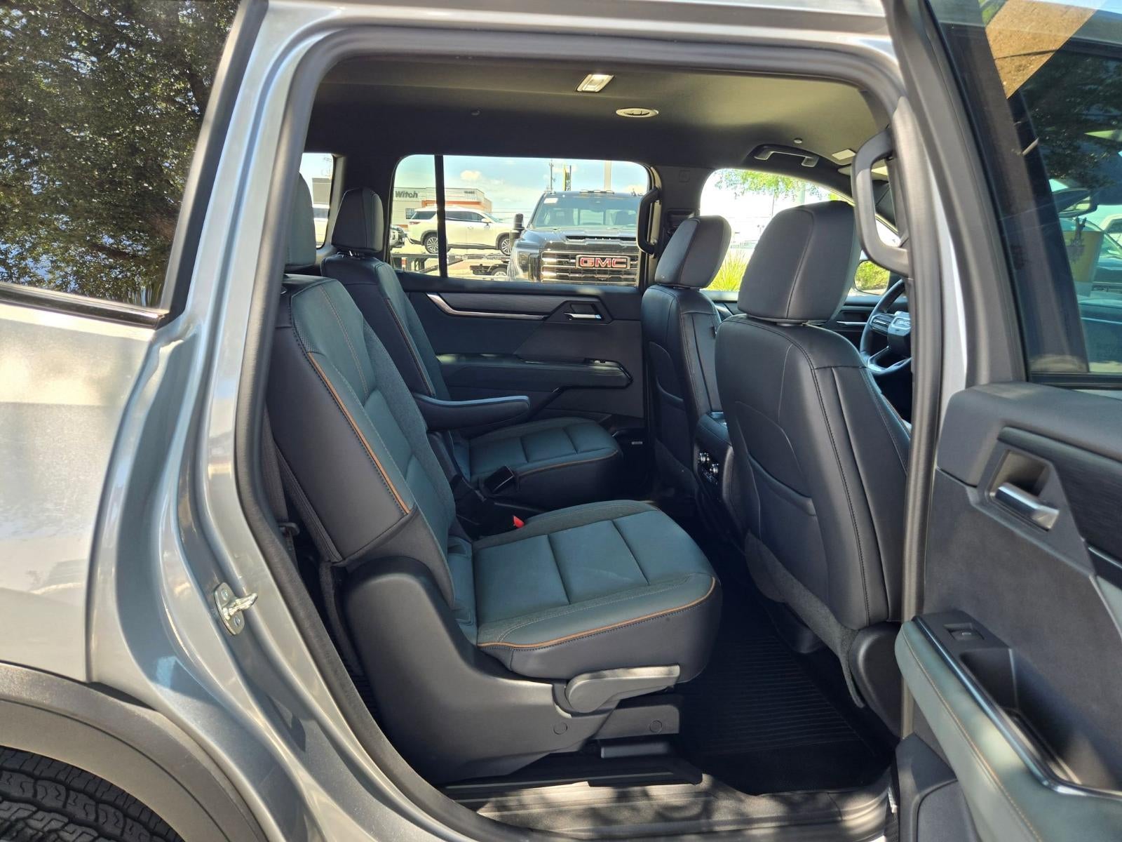 2024 GMC Acadia AT4