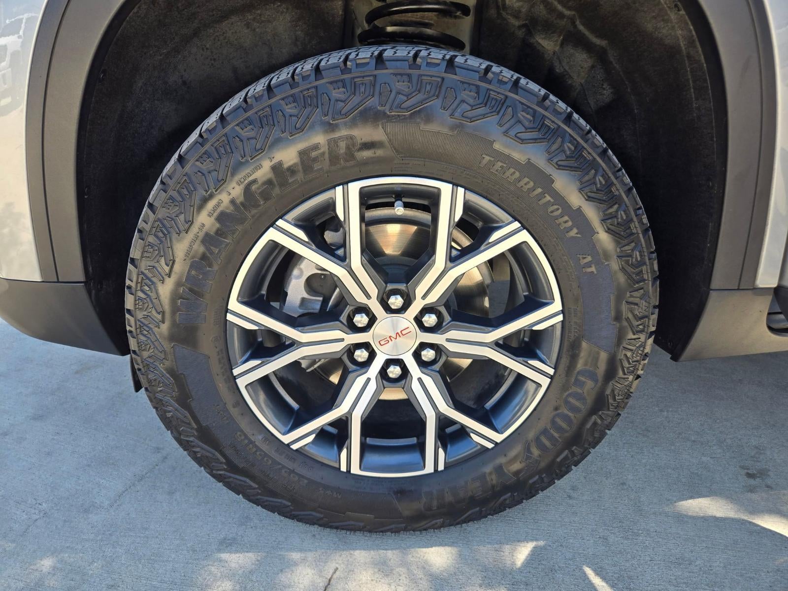 2024 GMC Acadia AT4