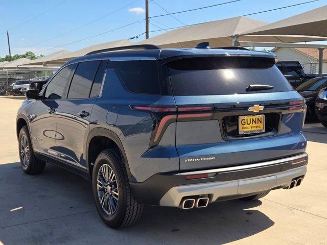 2024 Chevrolet Traverse LT