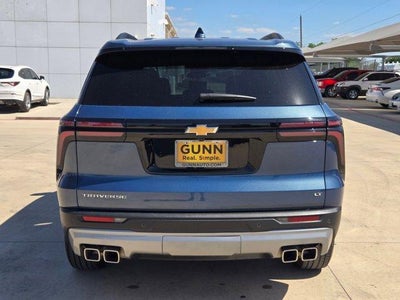2024 Chevrolet Traverse LT