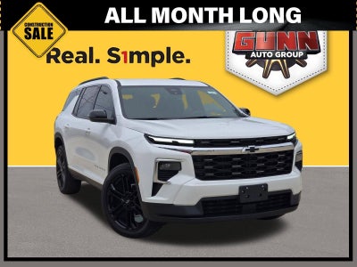 2025 Chevrolet Traverse LT