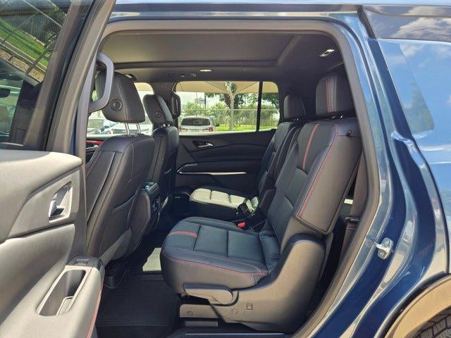 2025 Chevrolet Traverse RS