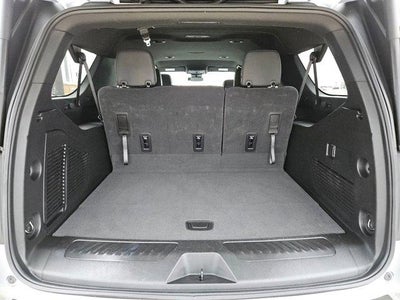 2025 Chevrolet Suburban LT