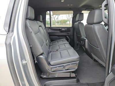 2025 Chevrolet Suburban LT