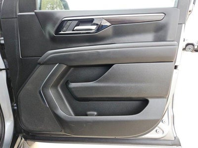2025 Chevrolet Suburban LT