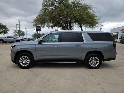 2025 Chevrolet Suburban LT