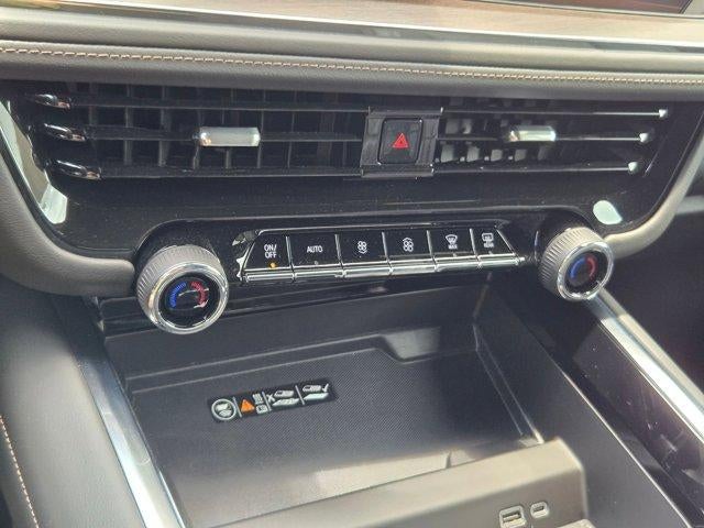 2025 Chevrolet Suburban High Country - Photo 16