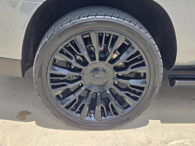 2025 Chevrolet Suburban High Country - Photo 28