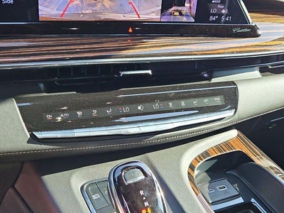 2023 Cadillac Escalade Premium Luxury