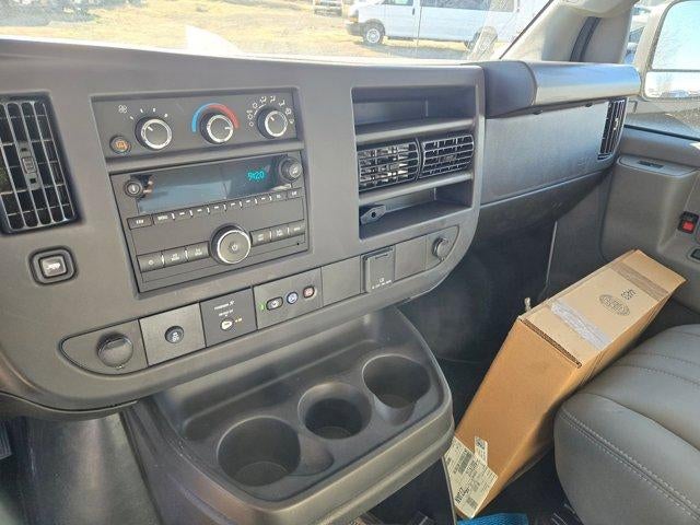 2025 Chevrolet Express Cutaway 3500 3500 Van 139"