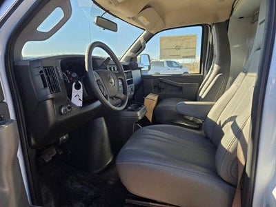 2025 Chevrolet Express Cutaway 3500 3500 Van 139"