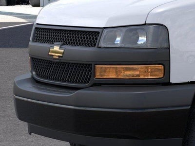 2025 Chevrolet Express Cutaway 3500 3500 Van 139"