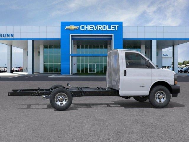 2025 Chevrolet Express Cutaway 3500 3500 Van 139"
