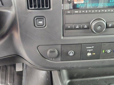 2025 Chevrolet Express Cutaway 3500 3500 Van 139"