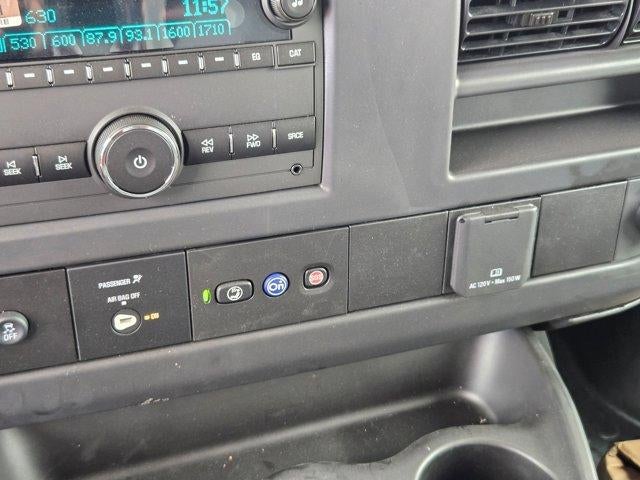 2025 Chevrolet Express Cutaway 3500 3500 Van 139"