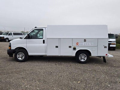 2025 Chevrolet Express Cutaway 3500 3500 Van 139"
