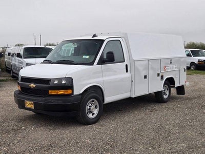 2025 Chevrolet Express Cutaway 3500 3500 Van 139"