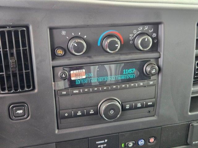 2025 Chevrolet Express Cutaway 3500 3500 Van 139"