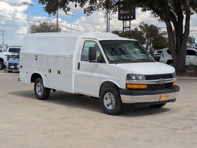 2025 Chevrolet Express Cutaway 3500 3500 Van 139"