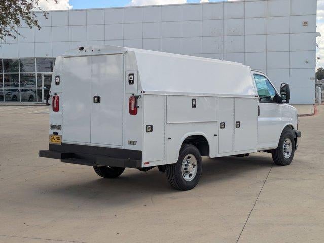 2025 Chevrolet Express Cutaway 3500 3500 Van 139"