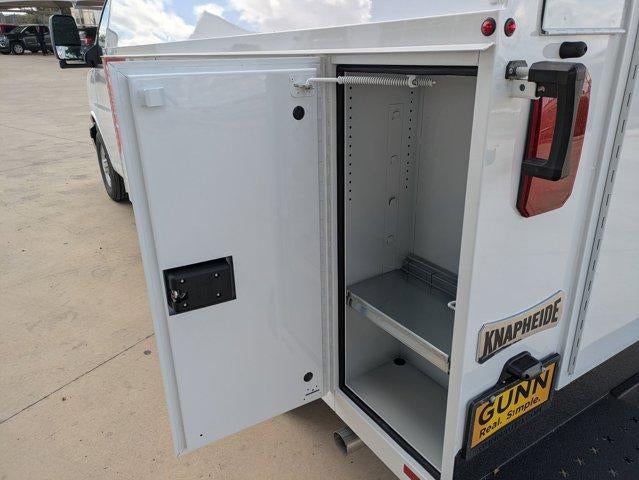 2025 Chevrolet Express Cutaway 3500 3500 Van 139"