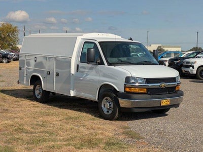 2025 Chevrolet Express Cutaway 3500 3500 Van 139"