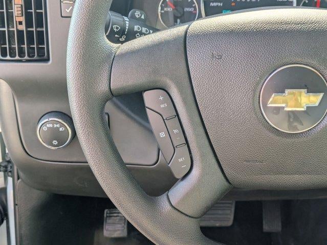 2025 Chevrolet Express Cutaway 3500 3500 Van 139"