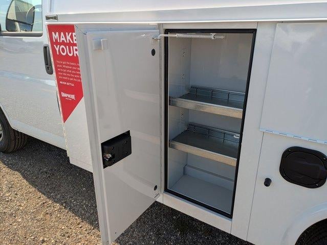 2025 Chevrolet Express Cutaway 3500 3500 Van 139"