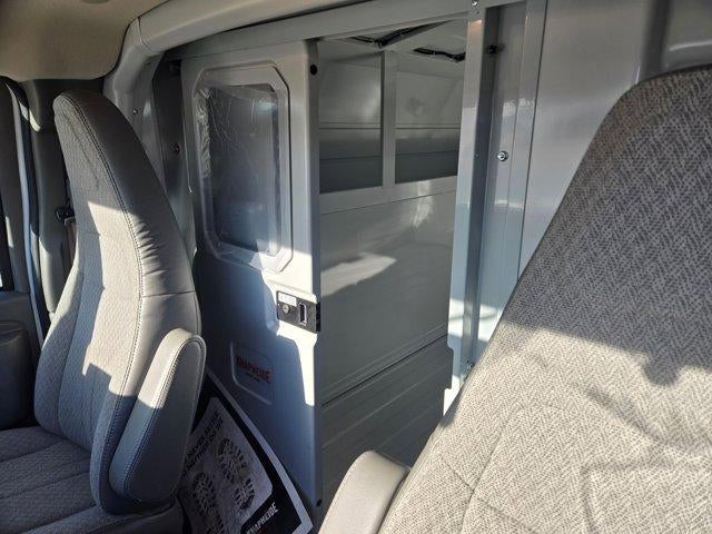 2025 Chevrolet Express Cutaway 3500 3500 Van 139"