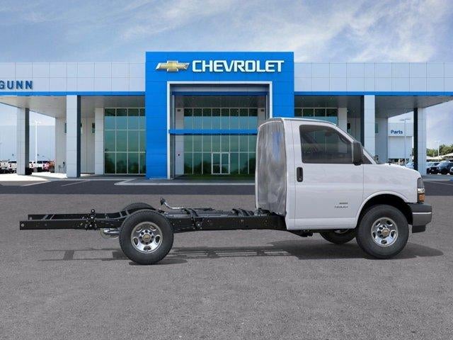 2025 Chevrolet Express Cutaway 3500 3500 Van 139"